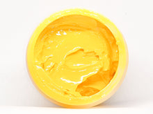 Cargar imagen en el visor de la galería, Tinta amarilla policromía fondo claro

