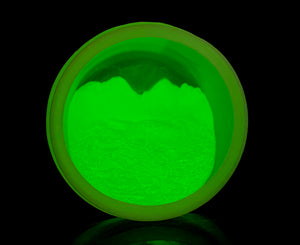 Polvo fotoluminiscente verde